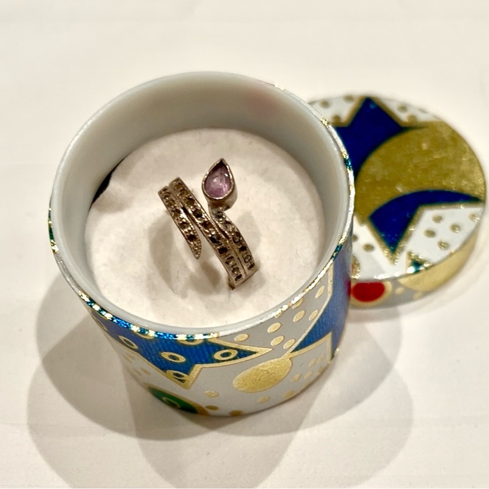 Vintage Sterling Silver and Amethyst Women’s Ring